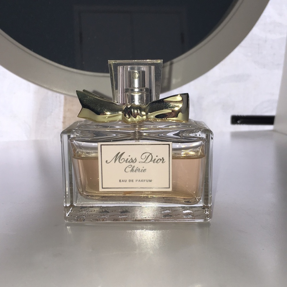 Miss Dior Chérie eau de parfum. Dior perfume